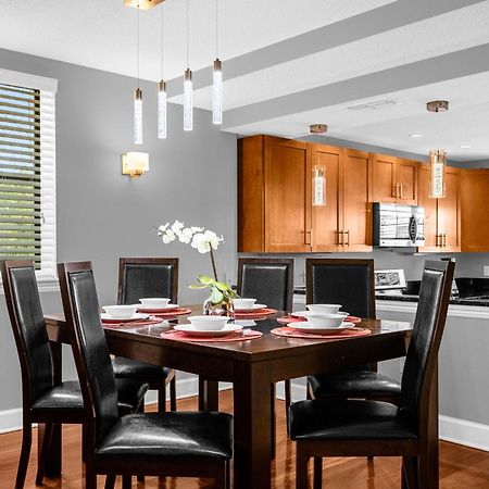Cozy & Elegant 4Br Enchanted Townhouse - 1 Mile To Disney With Resort Pool, Gym, & Jacuzzi Orlando Ngoại thất bức ảnh