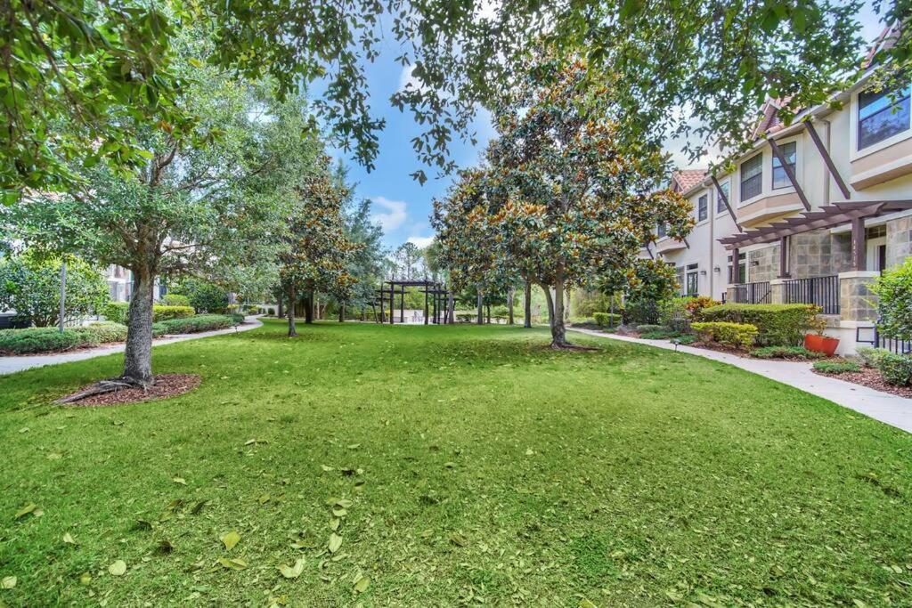 Cozy & Elegant 4Br Enchanted Townhouse - 1 Mile To Disney With Resort Pool, Gym, & Jacuzzi Orlando Ngoại thất bức ảnh
