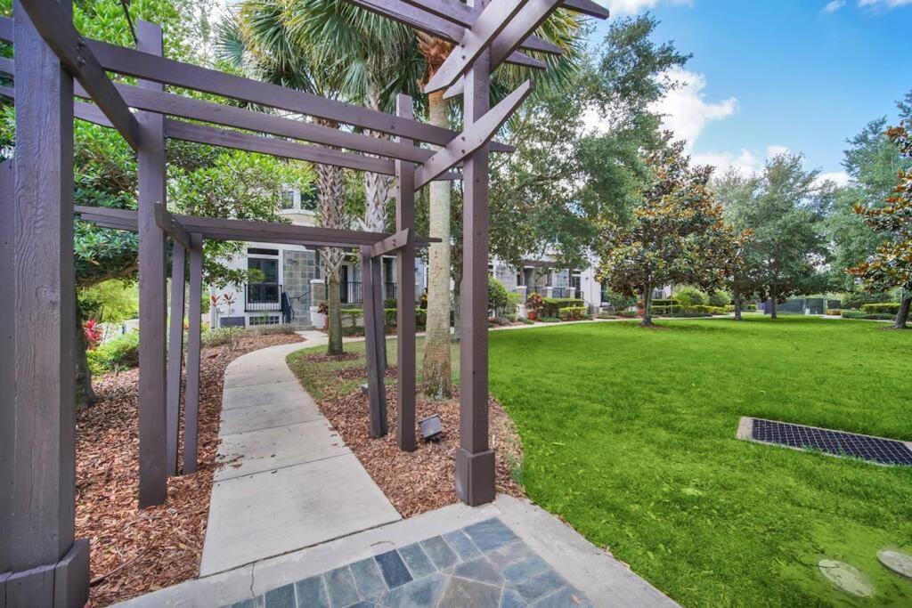 Cozy & Elegant 4Br Enchanted Townhouse - 1 Mile To Disney With Resort Pool, Gym, & Jacuzzi Orlando Ngoại thất bức ảnh