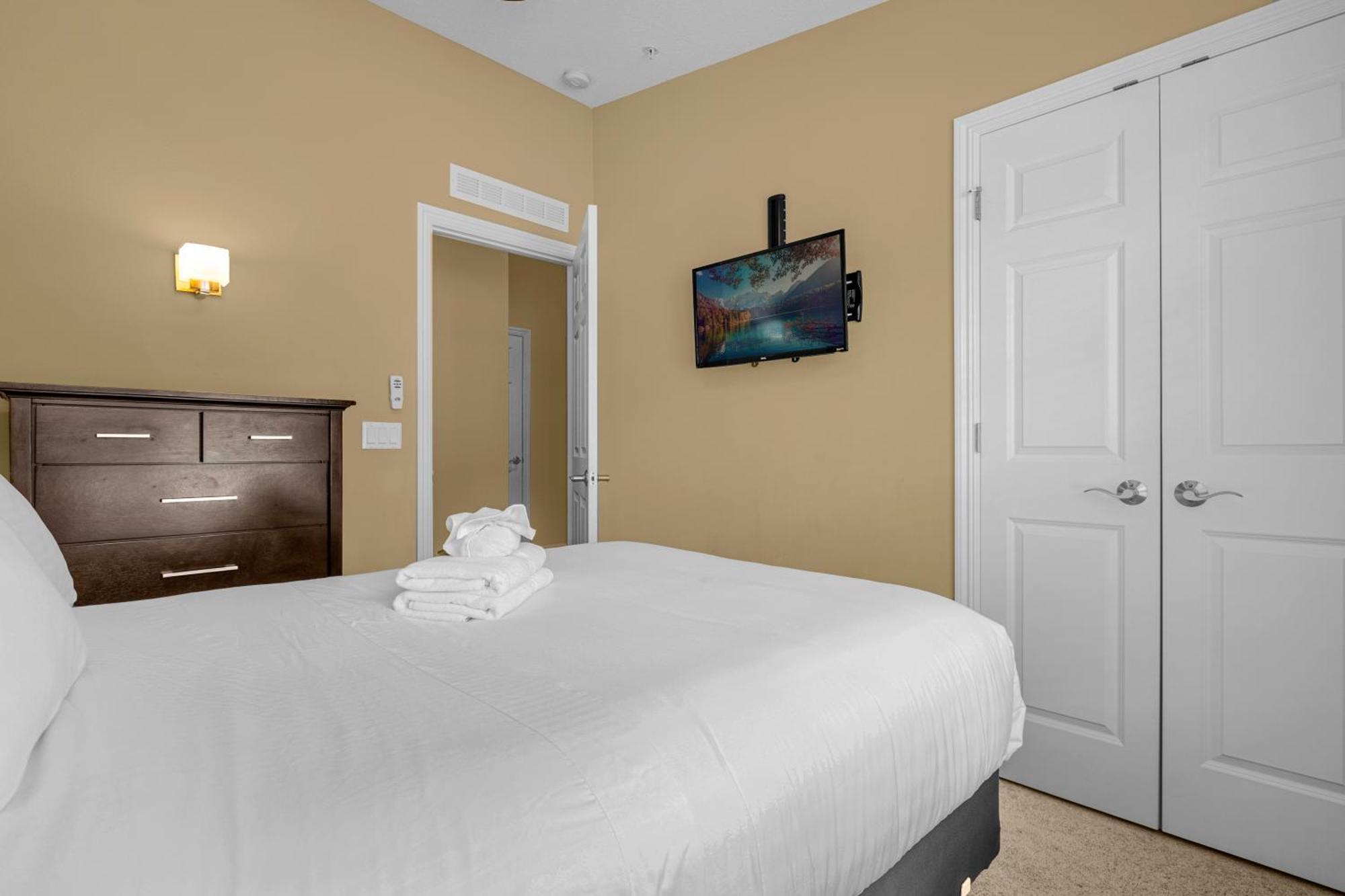 Cozy & Elegant 4Br Enchanted Townhouse - 1 Mile To Disney With Resort Pool, Gym, & Jacuzzi Orlando Ngoại thất bức ảnh